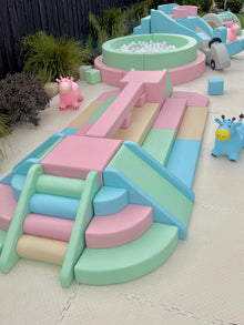 THE PASTEL PLAYLAND